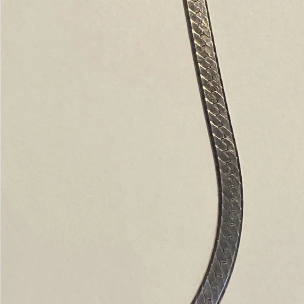 Vintage Sterling Silver Wide Herringbone 30 inch Necklace - Picture 3 of 12